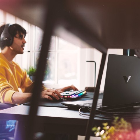 HP Victus 15-fa0999nw i5-12450H 15,6"FHD AG IPS 144Hz 16GB SSD512 RTX 3050_4GB BLKB 70Wh Win11 2Y Mica Silver HP Victus 15-fa0999nw i5-12450H 15,6"FHD AG IPS 144Hz 16GB SSD512 RTX 3050_4GB BLKB 70Wh Win11 2Y Mica Silver