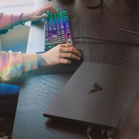 HP Victus 15-fa0999nw i5-12450H 15,6"FHD AG IPS 144Hz 16GB SSD512 RTX 3050_4GB BLKB 70Wh Win11 2Y Mica Silver HP Victus 15-fa0999nw i5-12450H 15,6"FHD AG IPS 144Hz 16GB SSD512 RTX 3050_4GB BLKB 70Wh Win11 2Y Mica Silver