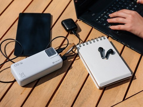 TRACER POWERBANK BLAZE 30000MAH 65W BIAŁY TRACER POWERBANK BLAZE 30000MAH 65W BIAŁY