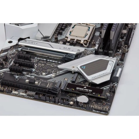 Corsair MP600 PRO NH 2 TB M.2 PCI Express 4.0 NVMe 3D TLC NAND Corsair MP600 PRO NH 2 TB M.2 PCI Express 4.0 NVMe 3D TLC NAND