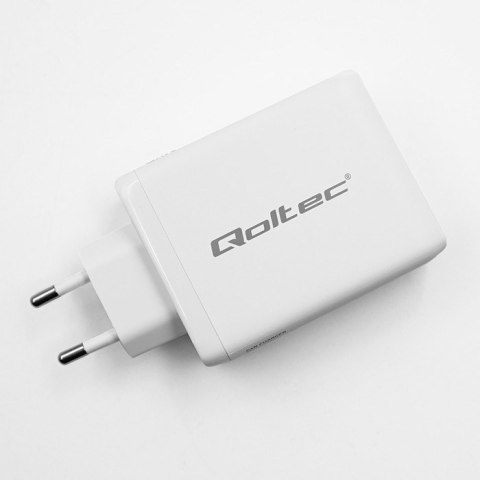 Qoltec Ładowarka sieciowa 100W GaN | 5-20V | 1.5-5A | 2 x USB-C PD | 1 x USB QC 3.0 | Biała Qoltec Ładowarka sieciowa 100W GaN | 5-20V | 1.5-5A | 2 x USB-C PD | 1 x USB QC 3.0 | Biała