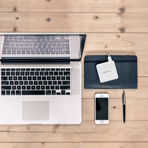 Qoltec Ładowarka sieciowa FAST 96W | 5-20V | 3- 4.7A | USB C PD | Laptop | Smartfon | Biała