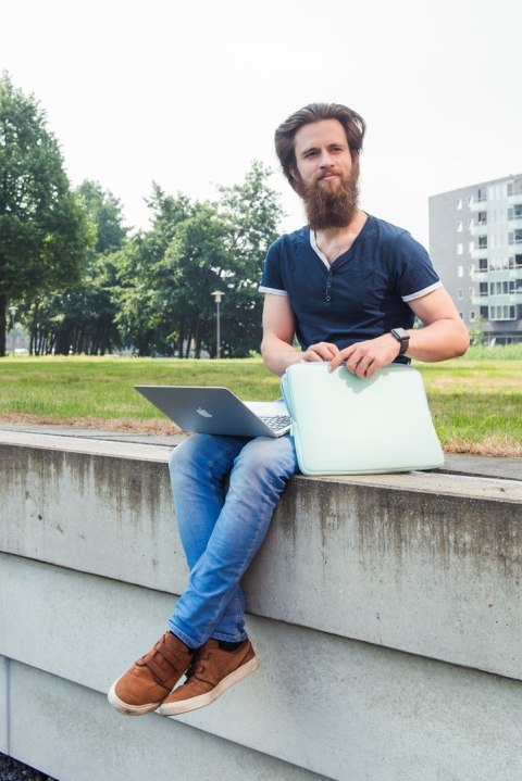 RIVACASE ETUI NA LAPTOP 11,6-12" ANTISHOCK, GRAFITOWE RIVACASE ETUI NA LAPTOP 11,6-12" ANTISHOCK, GRAFITOWE
