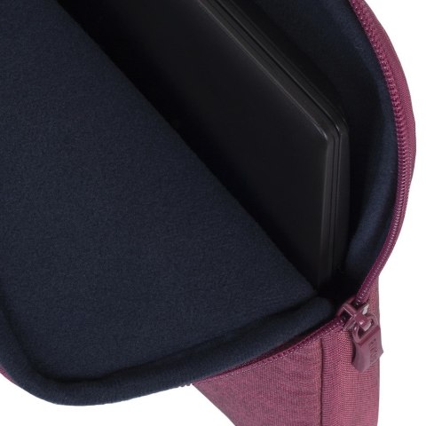 RIVACASE ETUI NA LAPTOP 13,3"-14" SUZUKA, CZERWONE, Z MATERIAŁU WODOODPORNEGO RIVACASE ETUI NA LAPTOP 13,3"-14" SUZUKA, CZERWONE, Z MATERIAŁU WODOODPORNEGO