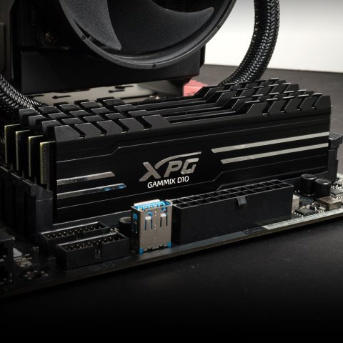 XPG GAMMIX D10 moduł pamięci 32 GB 2 x 16 GB DDR4 3600 MHz XPG GAMMIX D10 moduł pamięci 32 GB 2 x 16 GB DDR4 3600 MHz