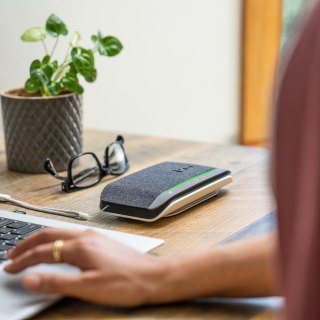 POLY Telefon konferencyjny Sync 20+ USB-C, zatwierdzony do współpracy z aplikacją Microsoft Teams