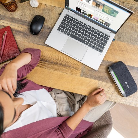 POLY Telefon konferencyjny Sync 20+ USB-C, zatwierdzony do współpracy z aplikacją Microsoft Teams POLY Telefon konferencyjny Sync 20+ USB-C, zatwierdzony do współpracy z aplikacją Microsoft Teams