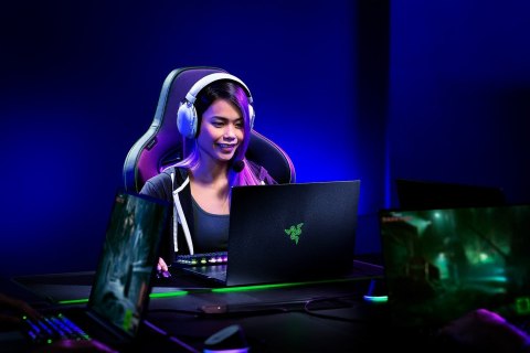 Razer BlackShark V2 Pro Zestaw słuchawkowy Bezprzewodowy Opaska na głowę Gaming Bluetooth Biały Razer BlackShark V2 Pro Zestaw słuchawkowy Bezprzewodowy Opaska na głowę Gaming Bluetooth Biały
