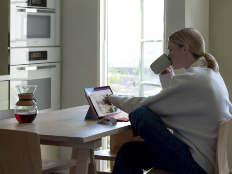 Microsoft Surface Arc Maus - Hellgrau - kommerziell Microsoft Surface Arc Maus - Hellgrau - kommerziell