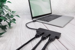 Hub/Koncentrator 3-portowy USB Typ C/3x HDMI 4K/60Hz HDR HDCP 2.2 MST