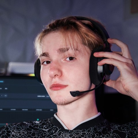 Seria SteelSeries | Zestaw słuchawkowy do gier | Arctis Nova 5 | Łączność Bluetooth | Nauszne | Mikrofon | Redukcja szumów | Łąc Seria SteelSeries | Zestaw słuchawkowy do gier | Arctis Nova 5 | Łączność Bluetooth | Nauszne | Mikrofon | Redukcja szumów | Łąc