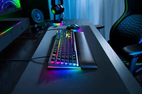 Klawiatura Razer BlackWidow V4 - Podświetlenie - USB-C - QWERTZ - Niemiecki - Przełącznik kluczykowy: Razer Green Klawiatura Razer BlackWidow V4 - Podświetlenie - USB-C - QWERTZ - Niemiecki - Przełącznik kluczykowy: Razer Green