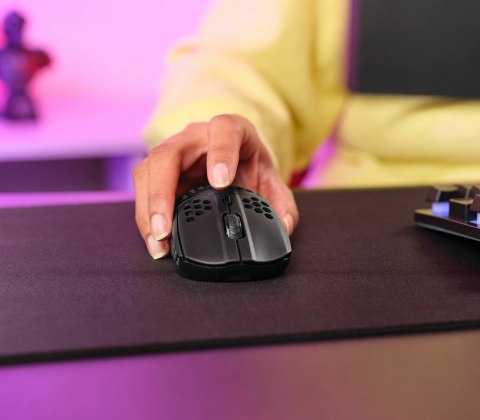 Trust GXT 929 Helox myszka Gaming Po prawej stronie RF Wireless Optyczny 4800 DPI