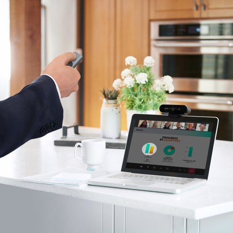 Logitech Spotlight pilot bezprzewodowy Bluetooth/RF Złoto Logitech Spotlight pilot bezprzewodowy Bluetooth/RF Złoto