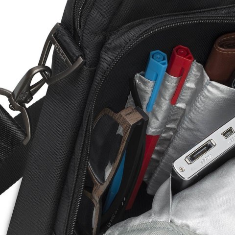 Torba do notebooka 17,3" RIVACASE Tiergarten czarna, z materiału wodoodpornego