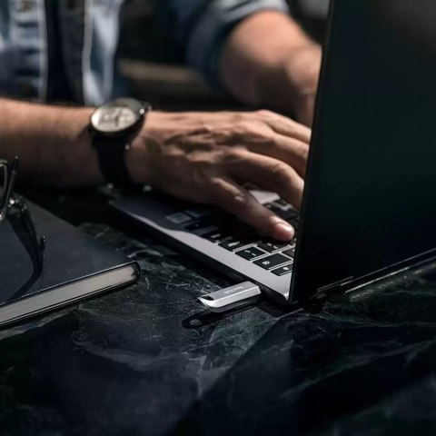 ULTRA LUXE TYPE-C FLASH DRIVE/512GB USB 3.2 G1 PREM METAL DES