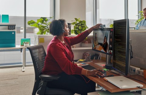 POLY Jednouszny zestaw słuchawkowy Blackwire 3310 USB-C + przejściówka USB-C/A