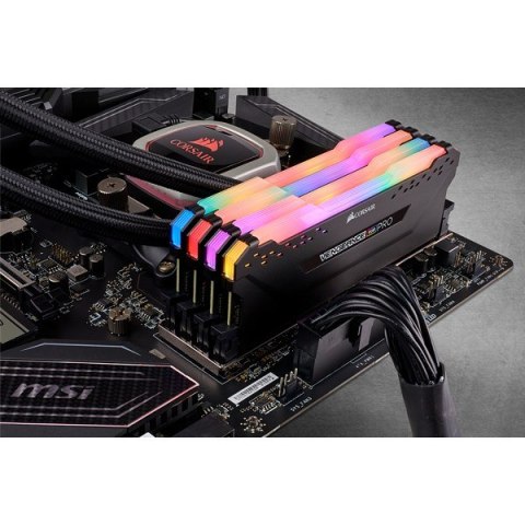 CORSAIR Vengeance RGB PRO - 32 GB: 4 × 8