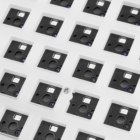 Klawiatura Sharkoon Gaming Keyboard Skiller SGK50S3 czarno-żółty RGB