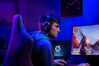 Razer Barracuda Pro Zestaw słuchawkowy Przewodowy i Bezprzewodowy Opaska na głowę Gaming USB Type-C Bluetooth Czarny